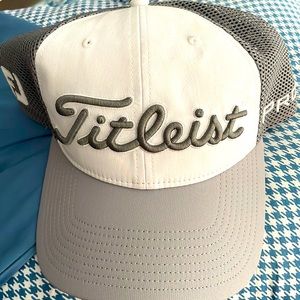 Titleist White Hat